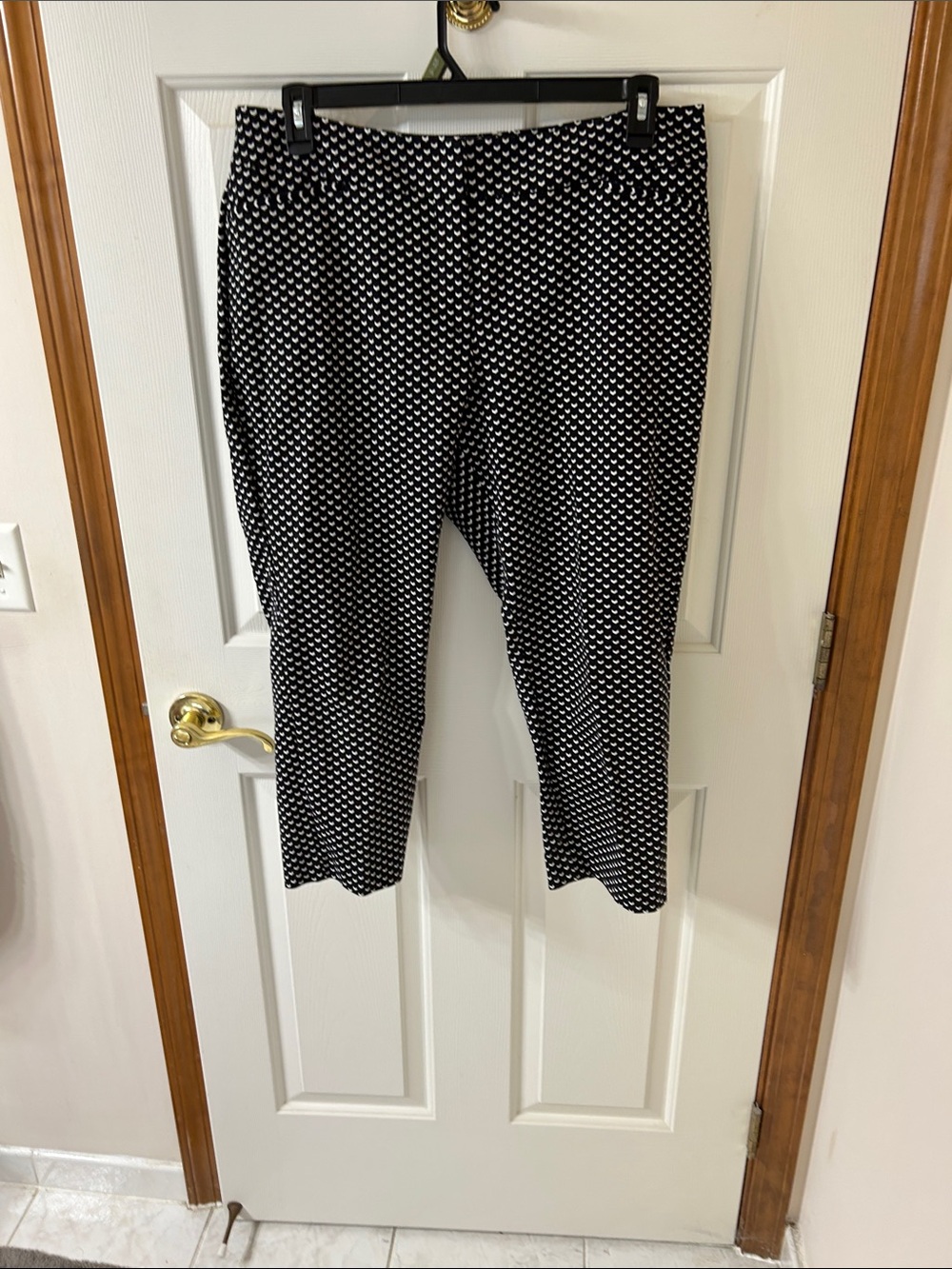 Apt. 9 Black & White Polka Dot Cropped Pants
